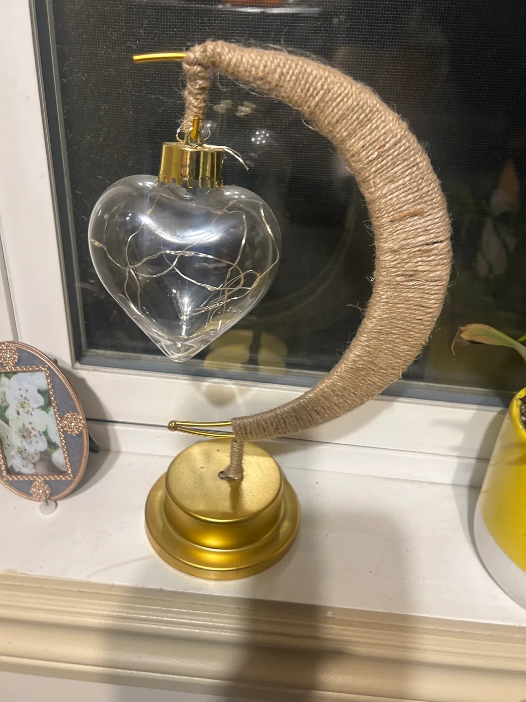 Heart & Moon String Light Table Decor thumbnail