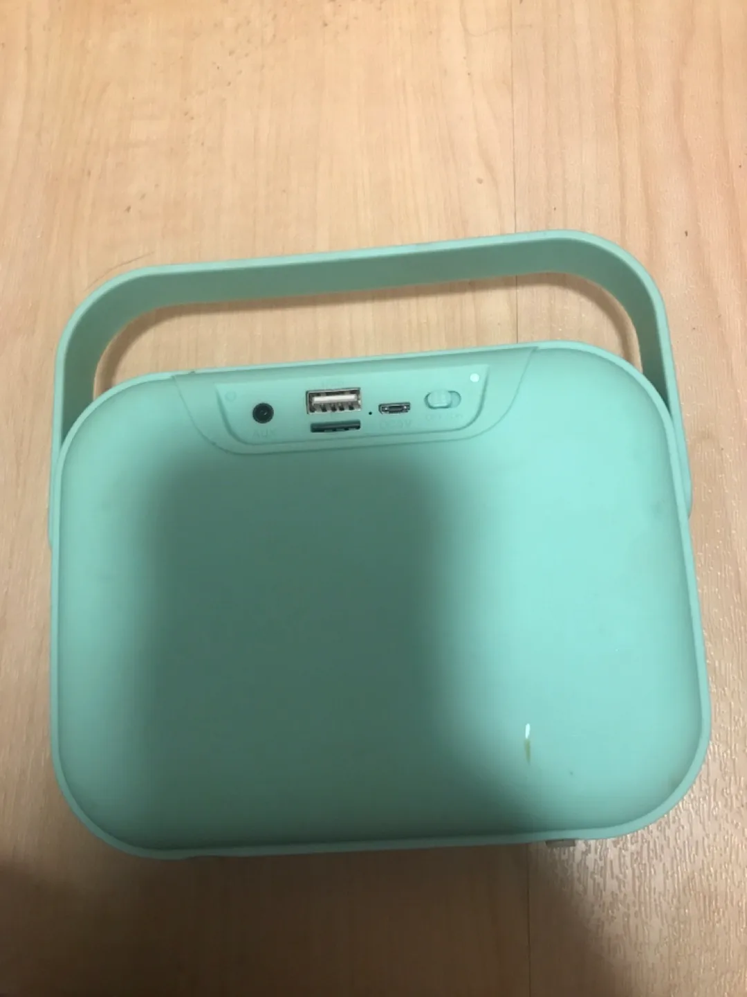 Sylvania SP434 Bluetooth Portable Fabric Speaker image indicator(2)