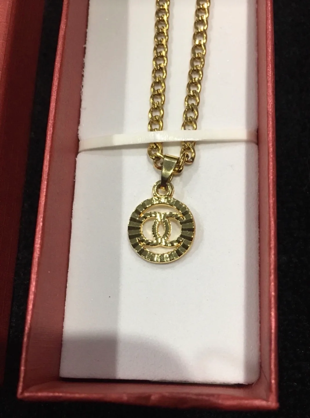 Gold Chain Necklace image indicator(2)