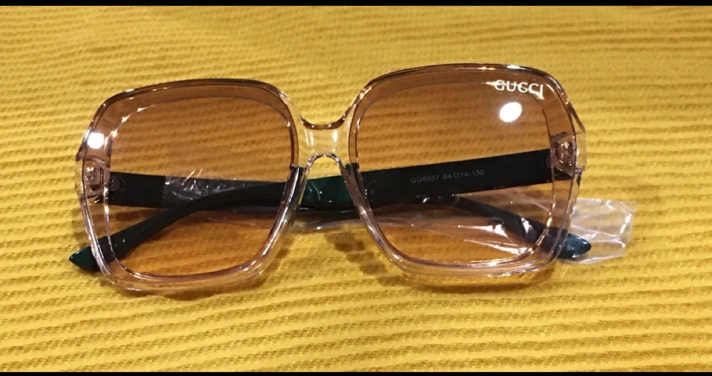 Gucci GG0837 Sunglasses - New! thumbnail