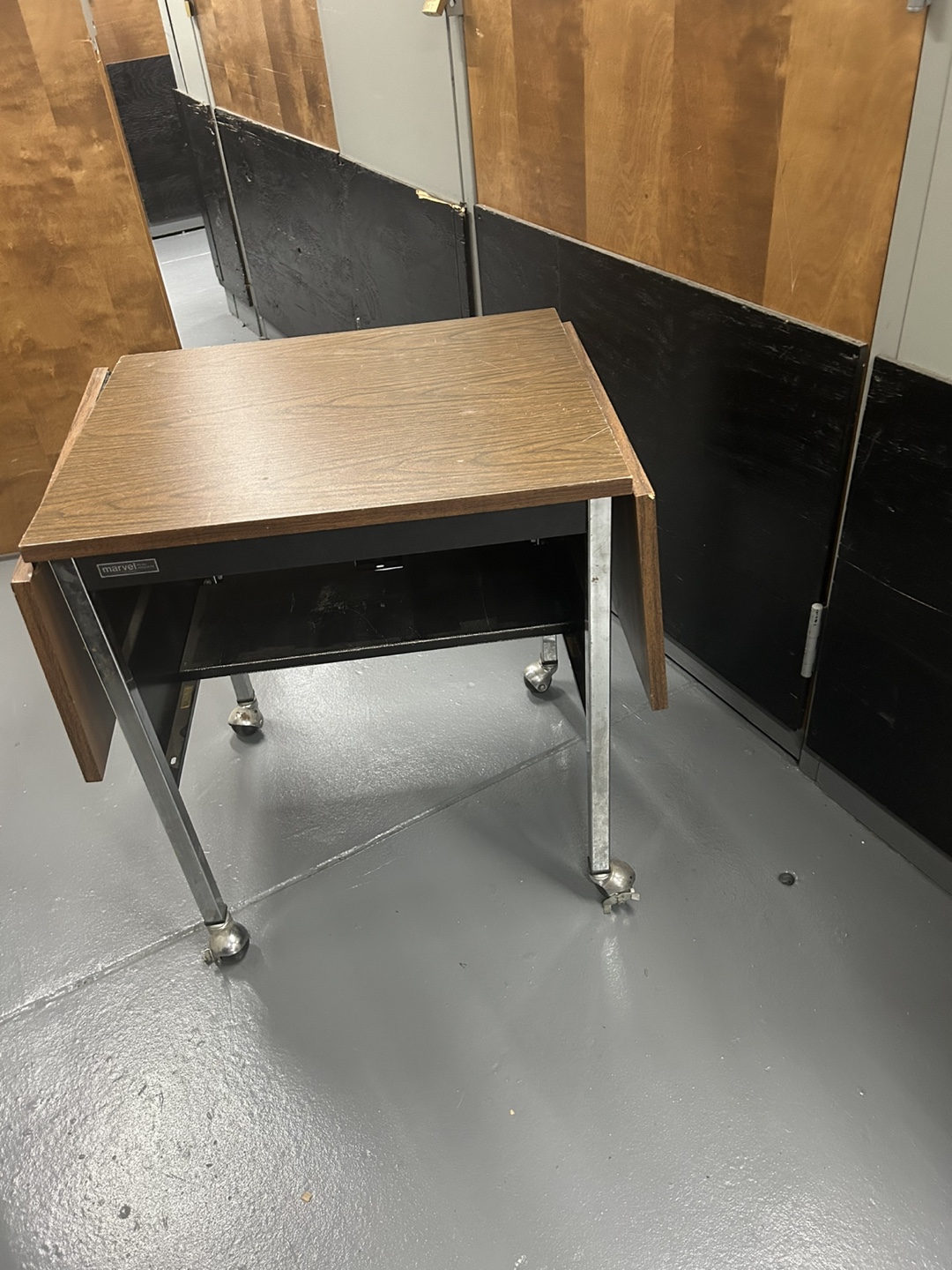 FREE TYPING TABLE - photo 2