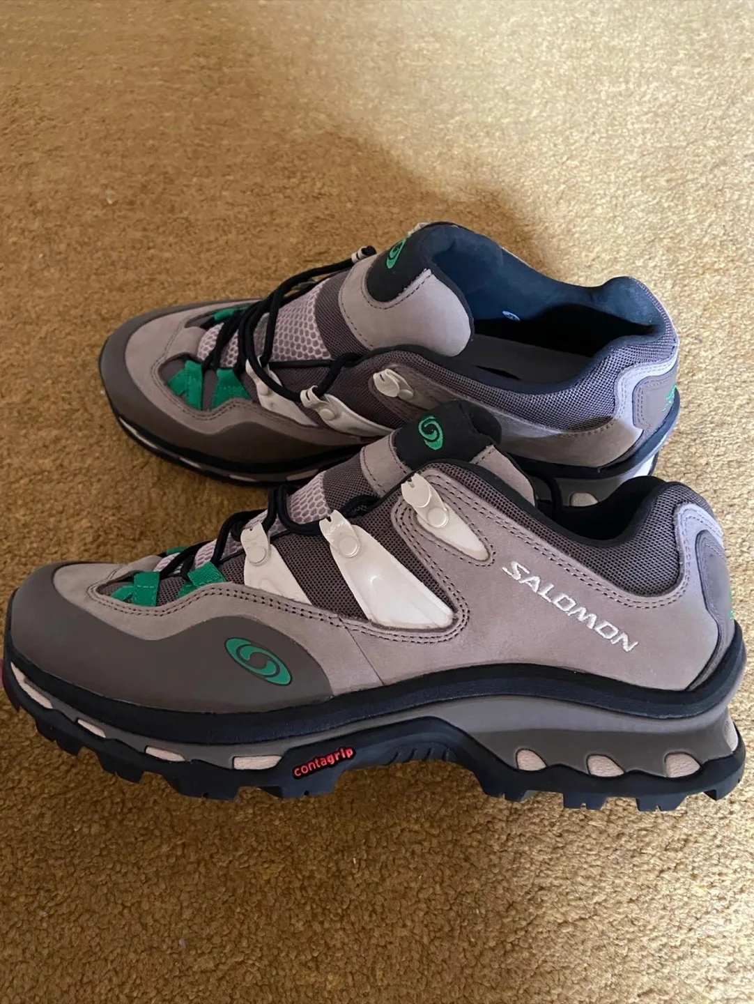 Salomon Hiking Boots Size 9 thumbnail