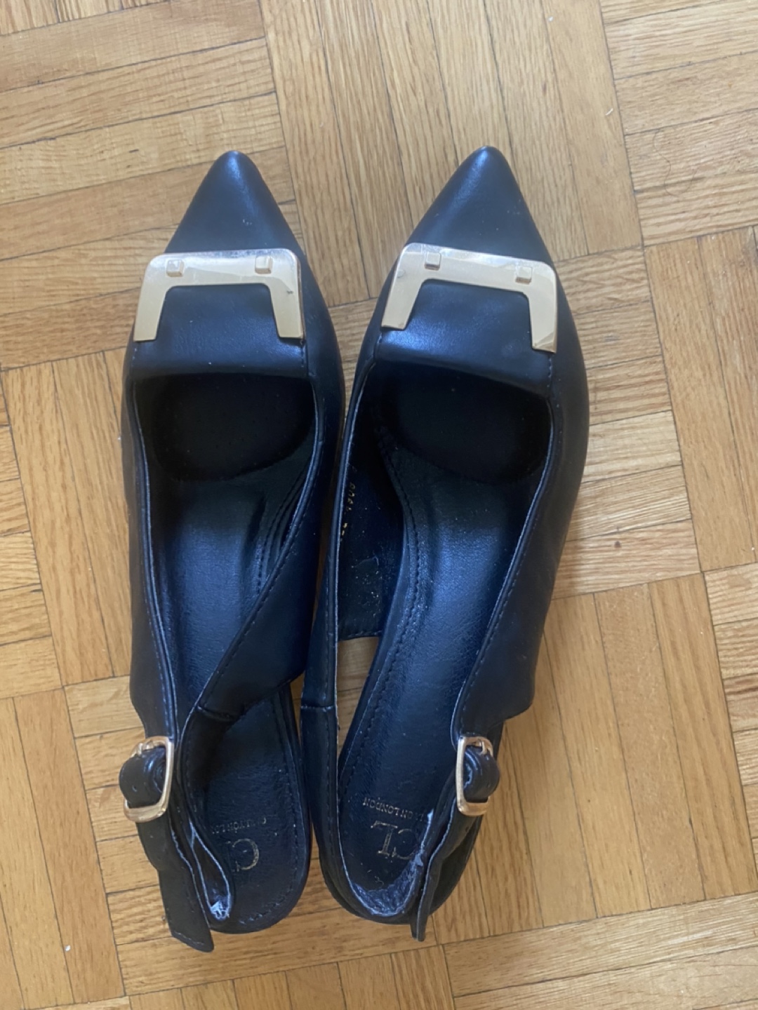 Carlton London shoes
