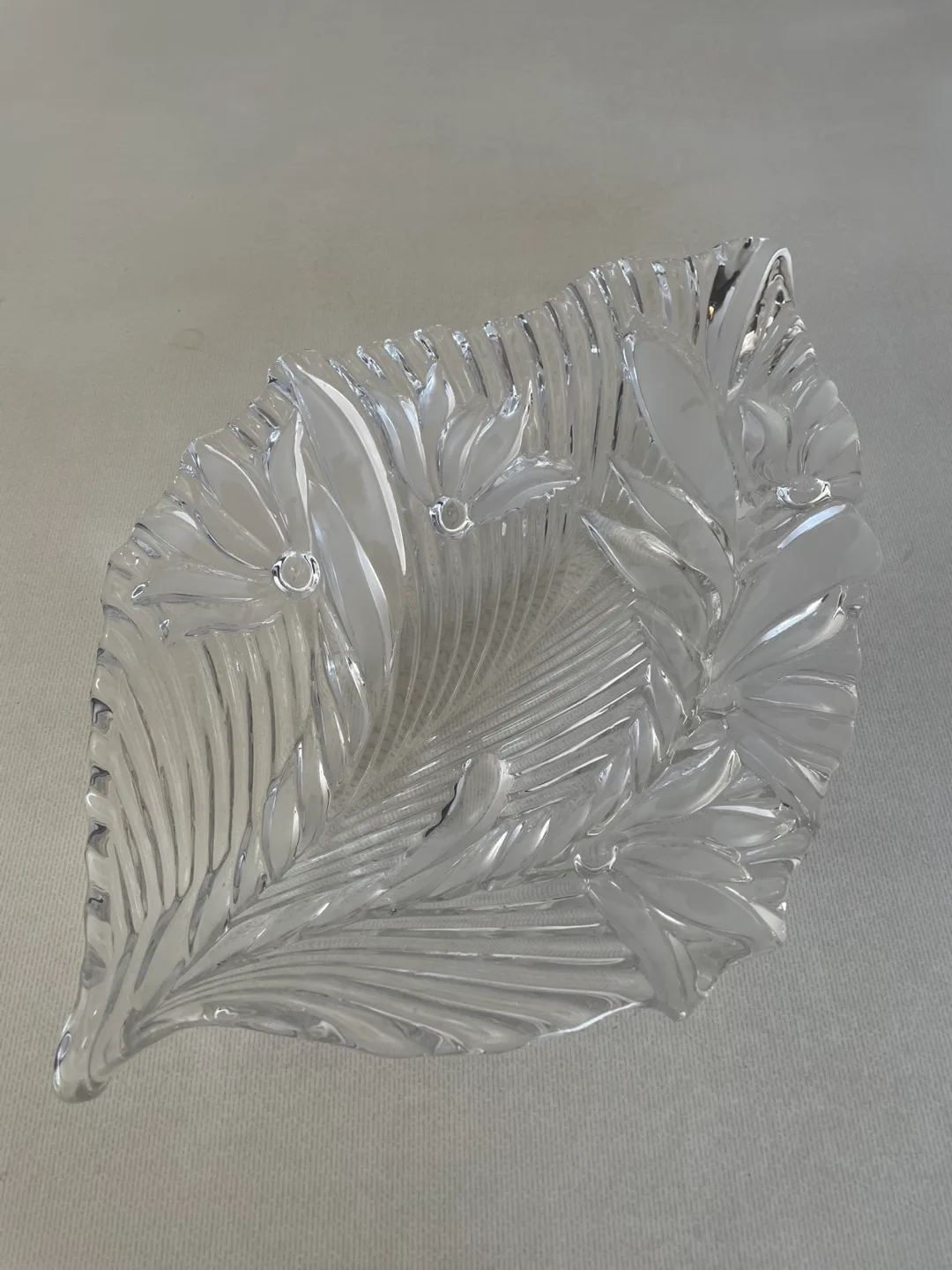 Glass Decor - Leaf Design thumbnail