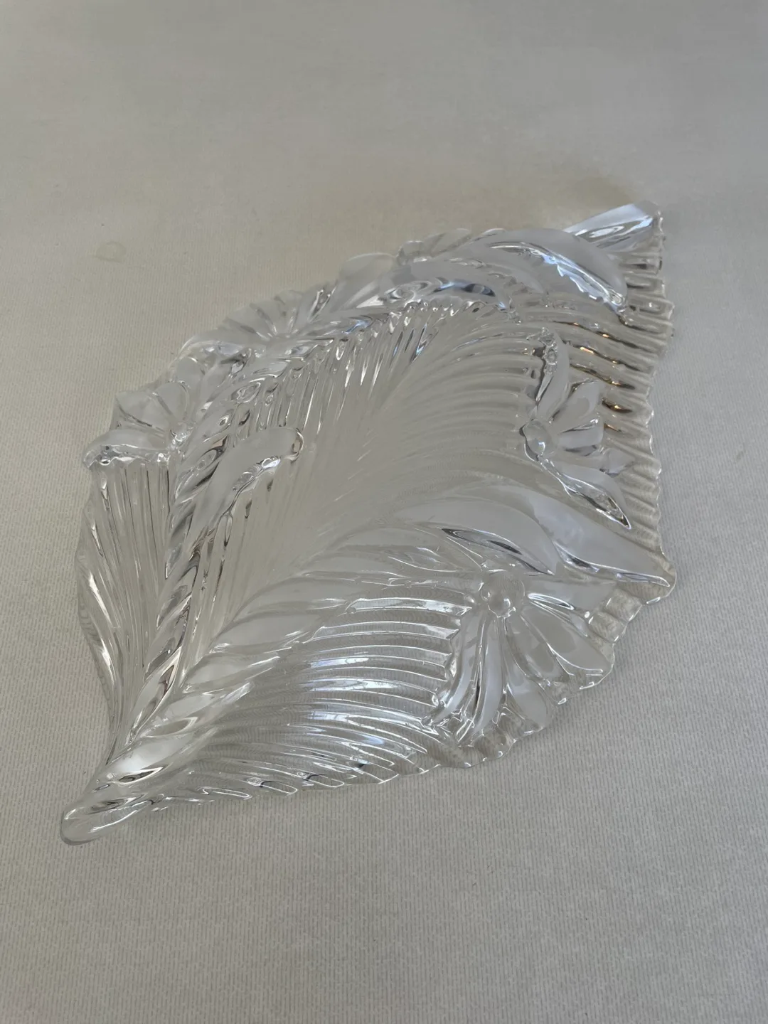 Glass Decor - Leaf Design image indicator(2)