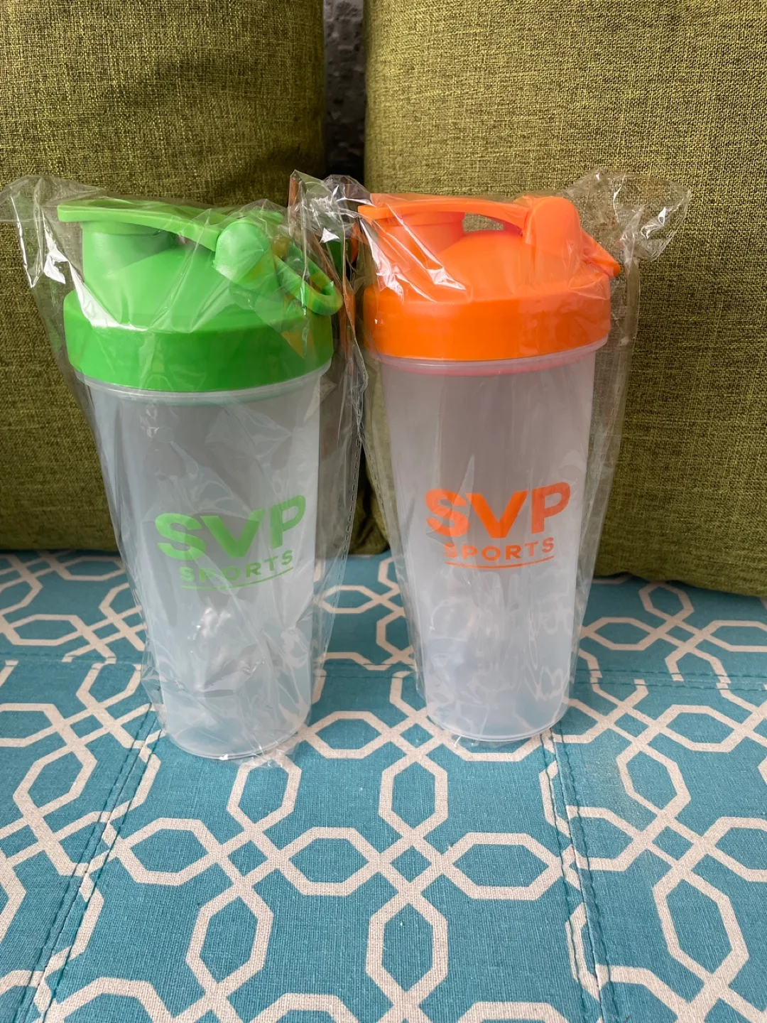 New SVP Sports Shaker Bottles - Green & Orange thumbnail
