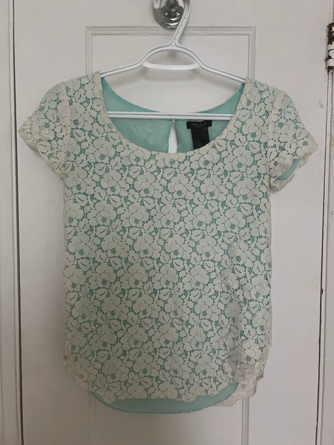 Aritzia Talula Lace Top - XXS thumbnail