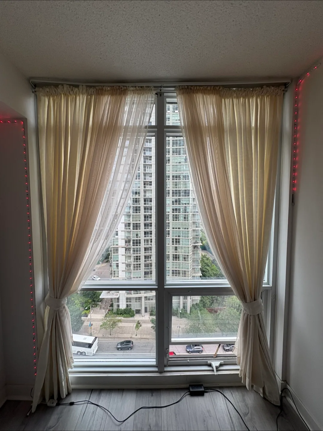 Beige Window Curtains thumbnail