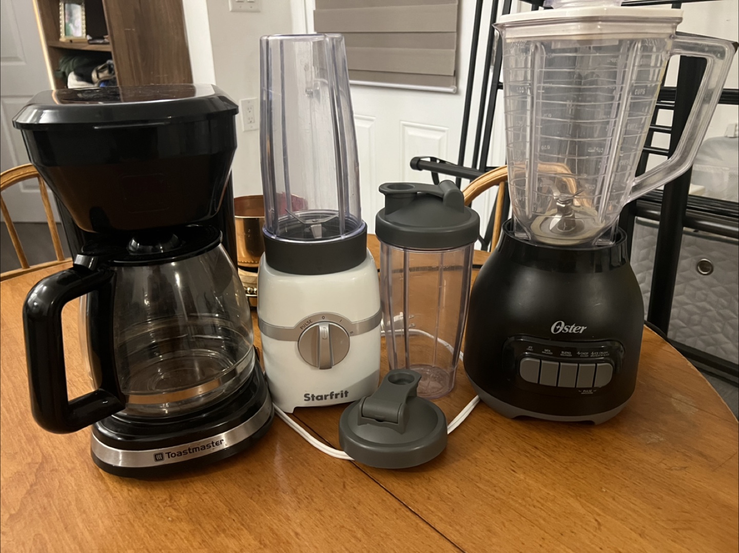 Toastmaster Coffee Maker, Starfrit Blender, Oster Blender