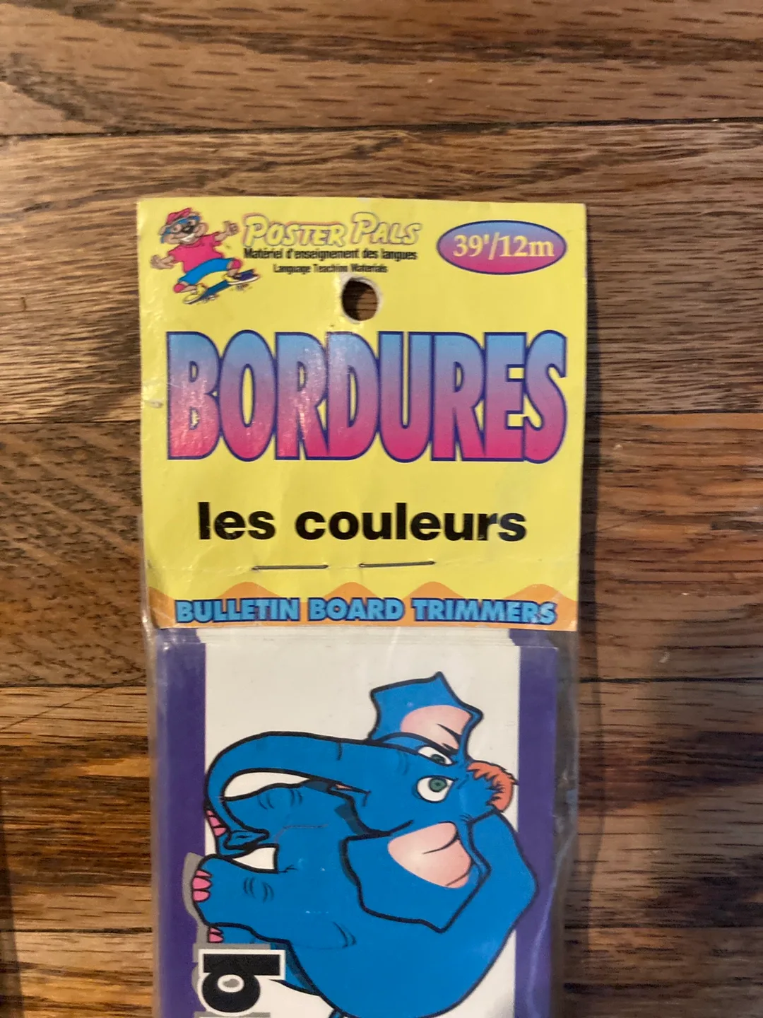 Bulletin board trimmers image indicator(2)