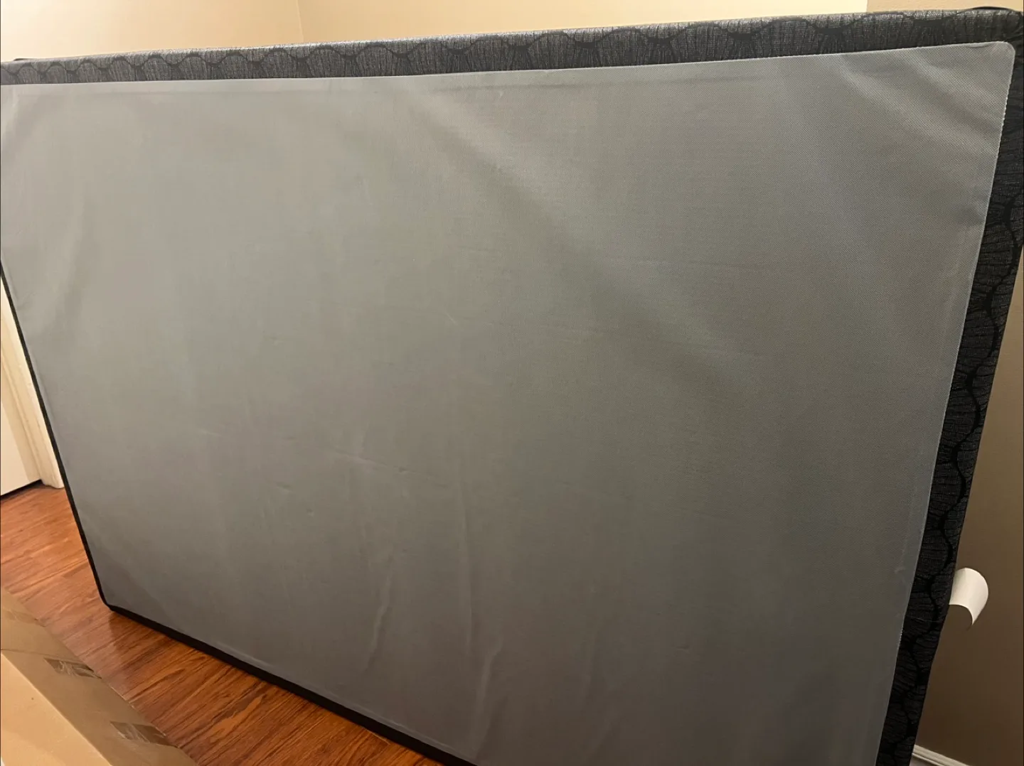Box. & Mattress - Queen size thumbnail