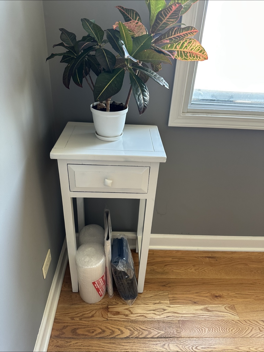 White Wooden Nightstand with Drawer