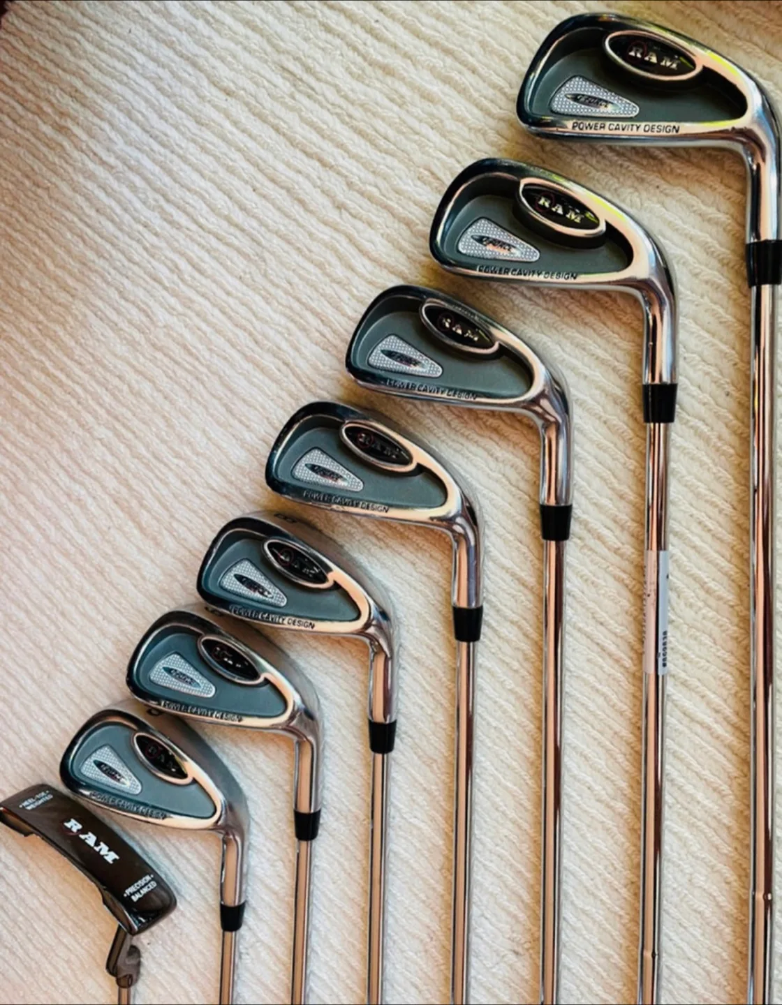 RAM G-FORCE Complete 17 pcs Adult Golf Set (Right Hand) image indicator(4)