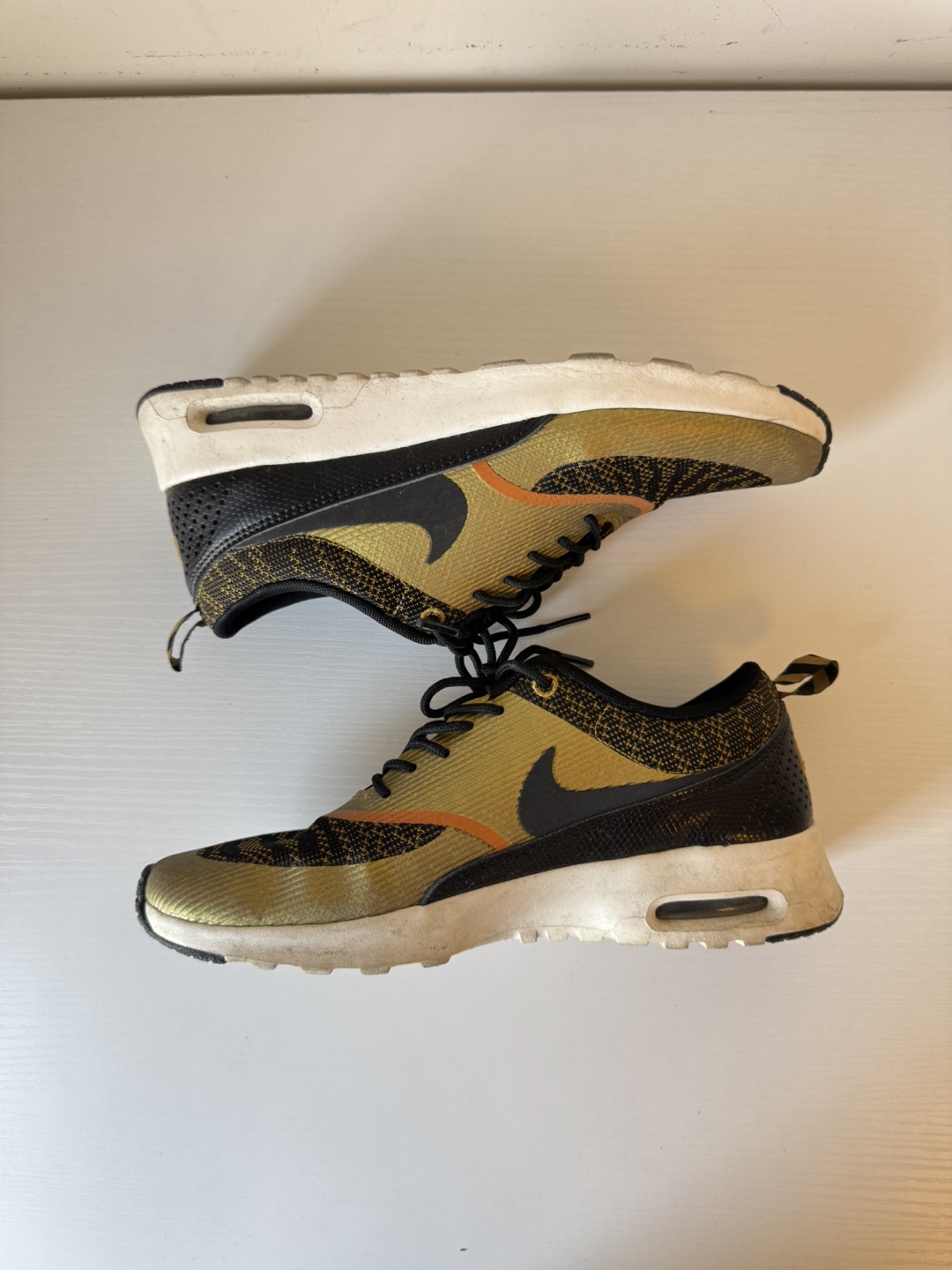 Nike Air Max Thea Gold/Black US 7.5 - photo 5