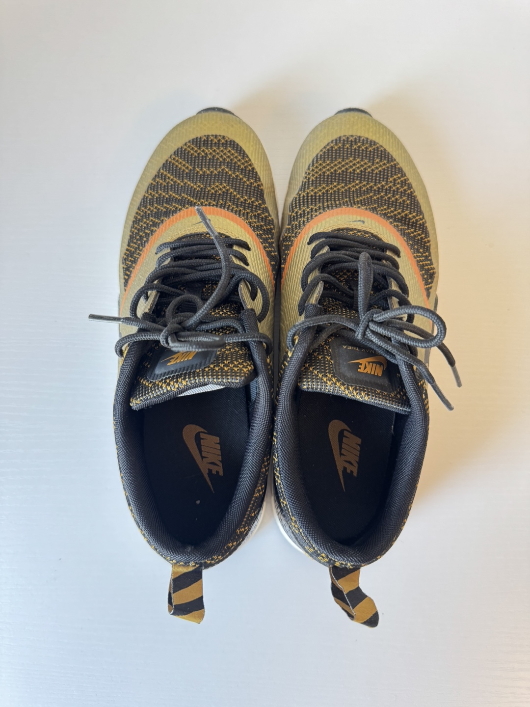 Nike Air Max Thea Gold/Black US 7.5 - photo 4