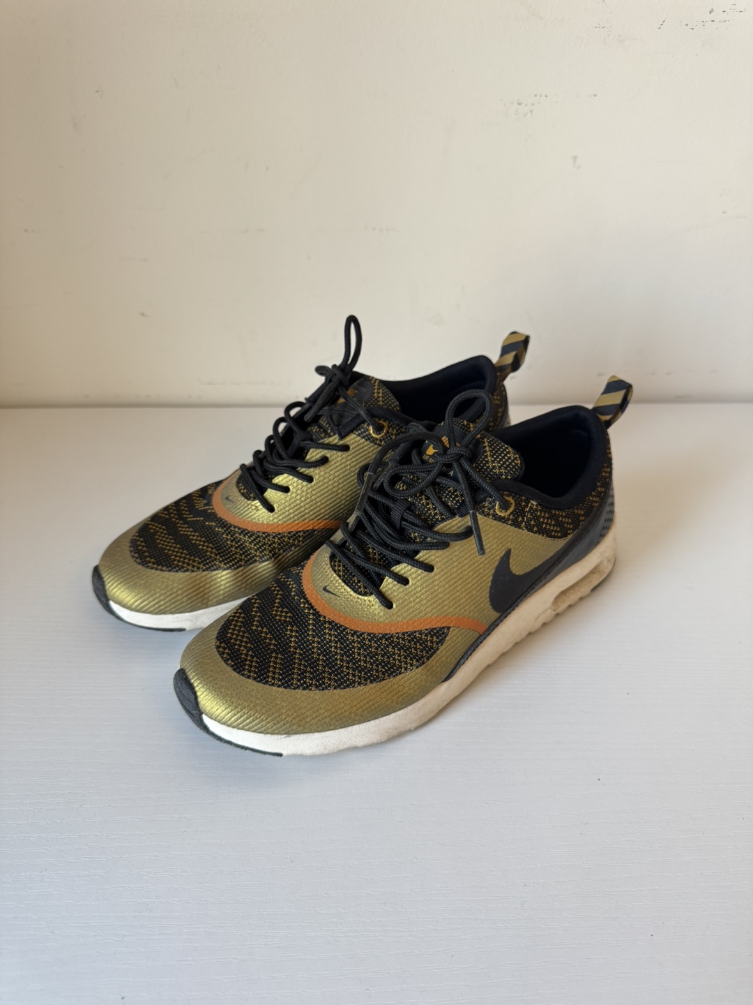 Nike Air Max Thea Gold/Black US 7.5
