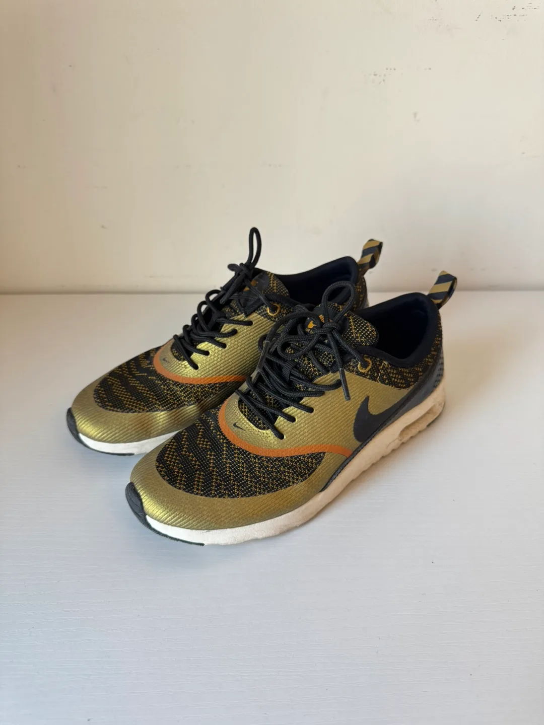 Nike Air Max Thea Gold/Black US 7.5 thumbnail