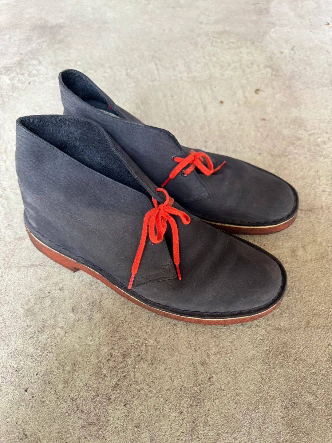 Clarks Originals Leather Desert Boots thumbnail