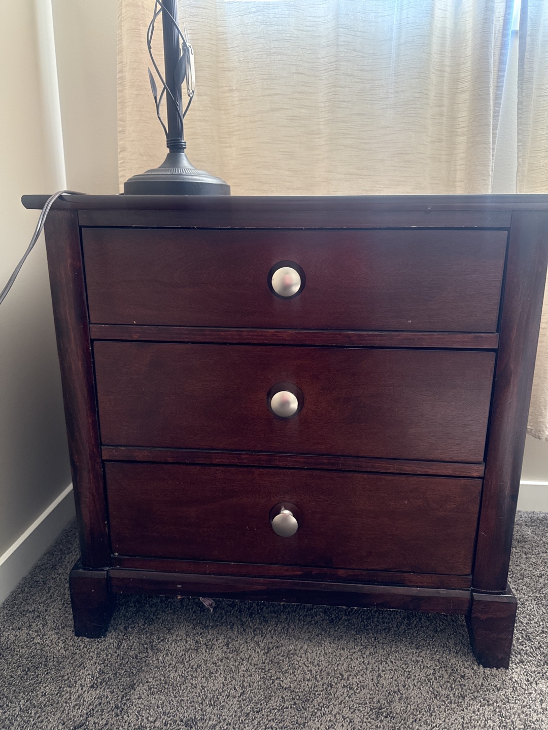 Dark Wood 3-Drawer Nightstand