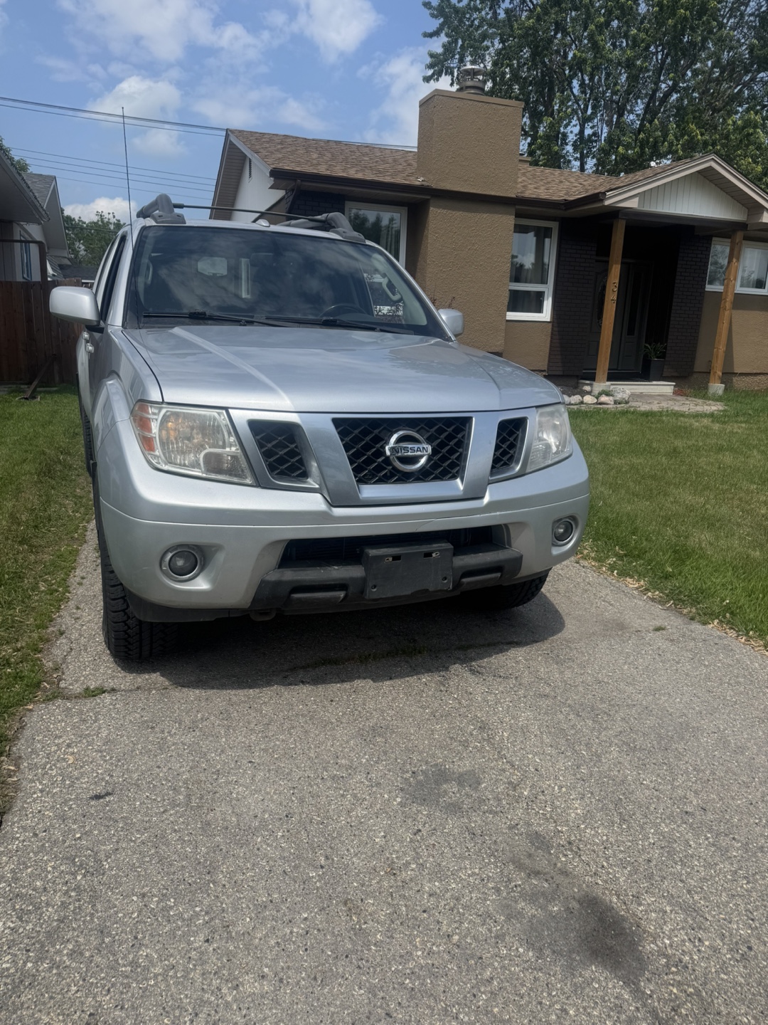 Nissan Frontier PRO-4X Truck - photo 4