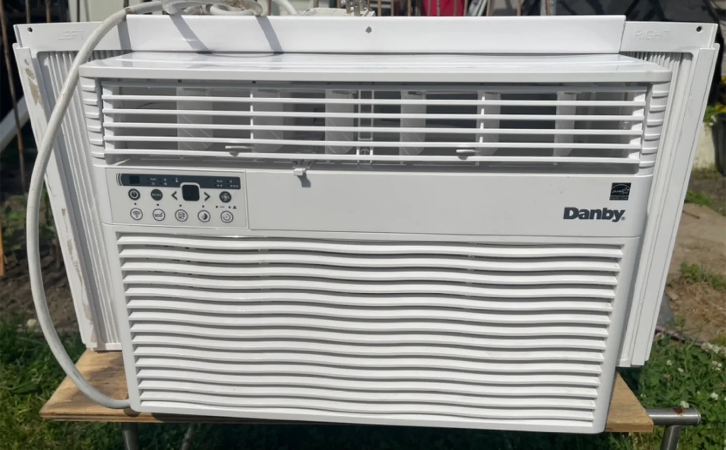 Danby Window Air Conditioner thumbnail