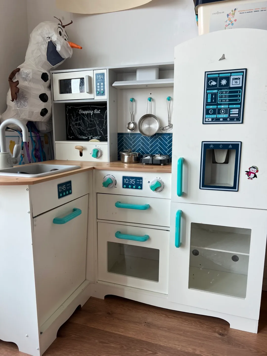 Jupiter Workshops Deluxe Wooden Kitchen thumbnail