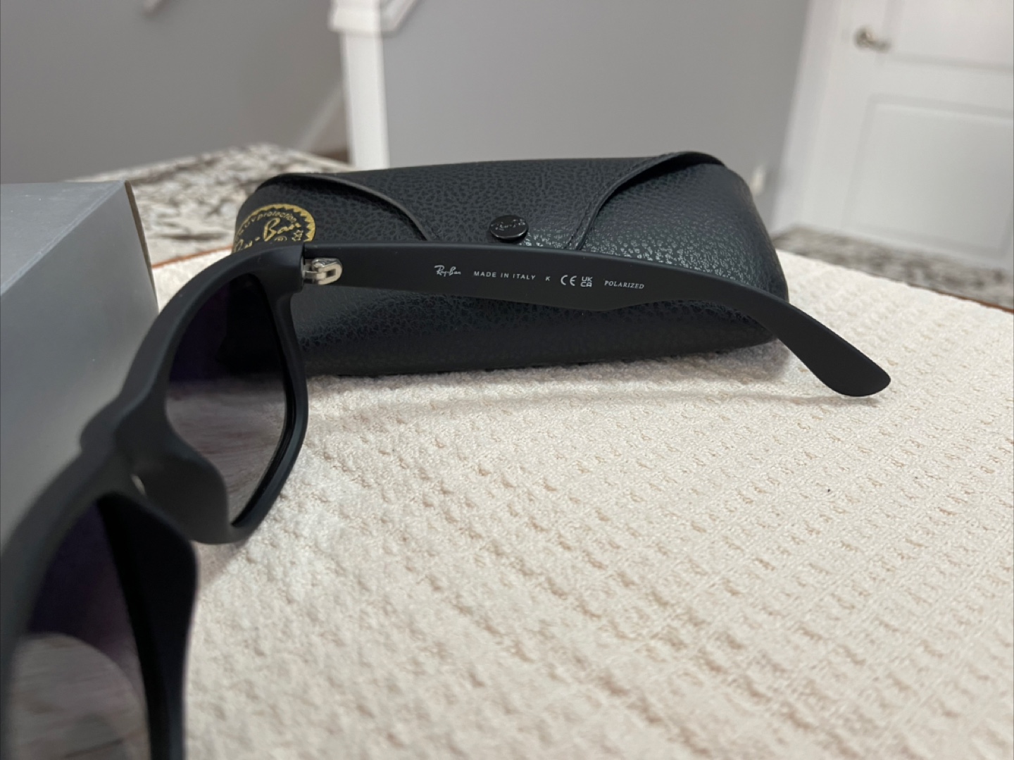 New Ray-Ban Polarized Sunglasses. Matte Black. MADE IN ITALY! - photo 4