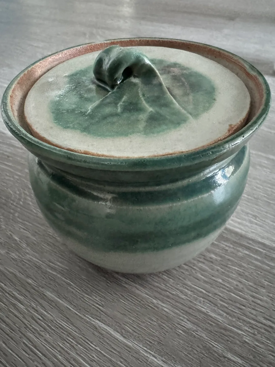 Handmade Ceramic Jar with Lid image indicator(2)