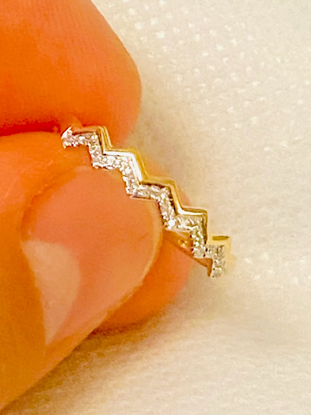 14K Gold Chevron Diamond Ring image indicator(2)