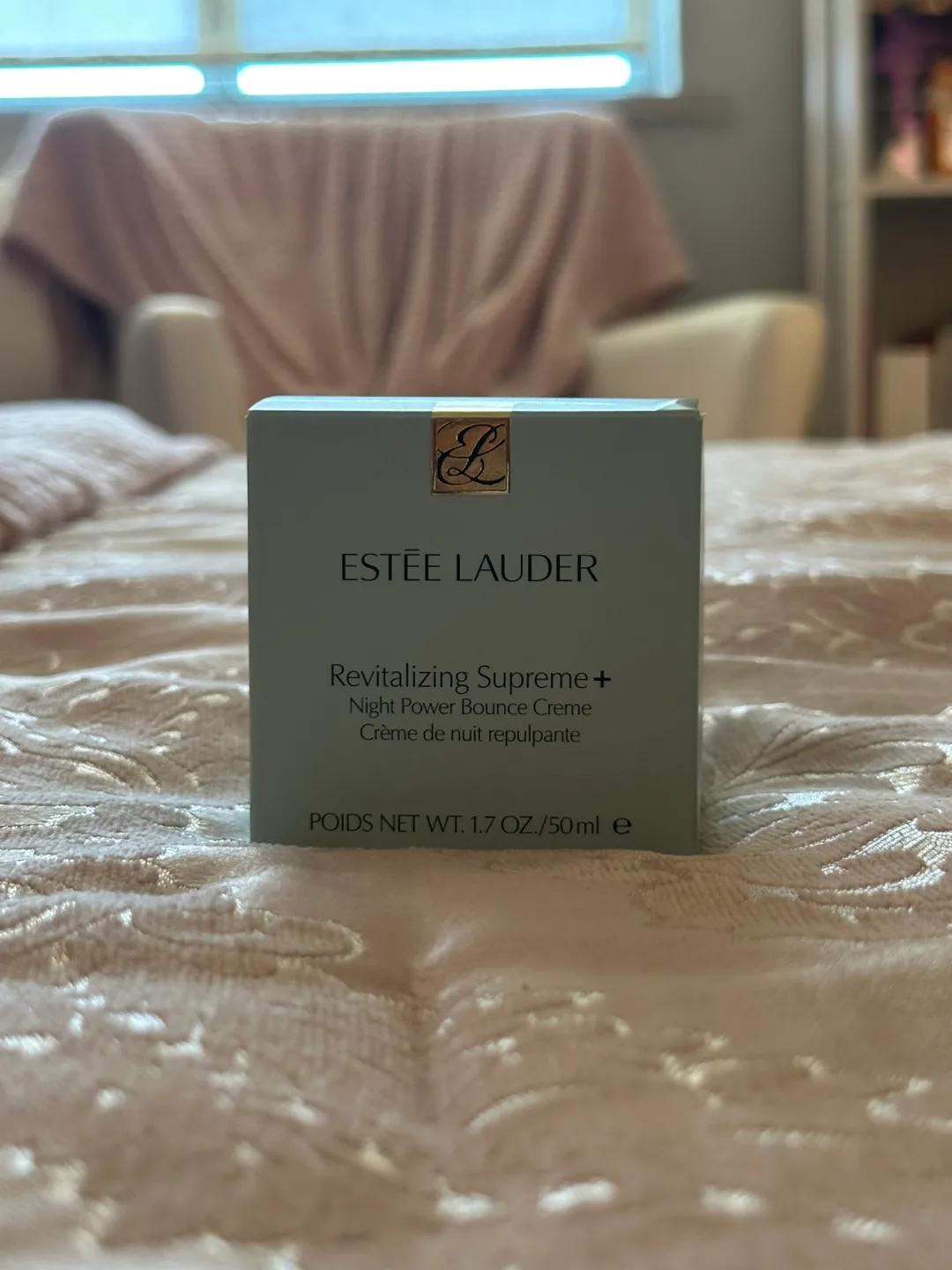 Estée Lauder Revitalizing Supreme+ Night Power Bounce Creme thumbnail