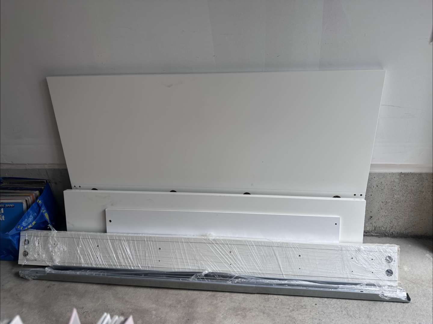 IKEA Malm Queen Size Bed - photo 2