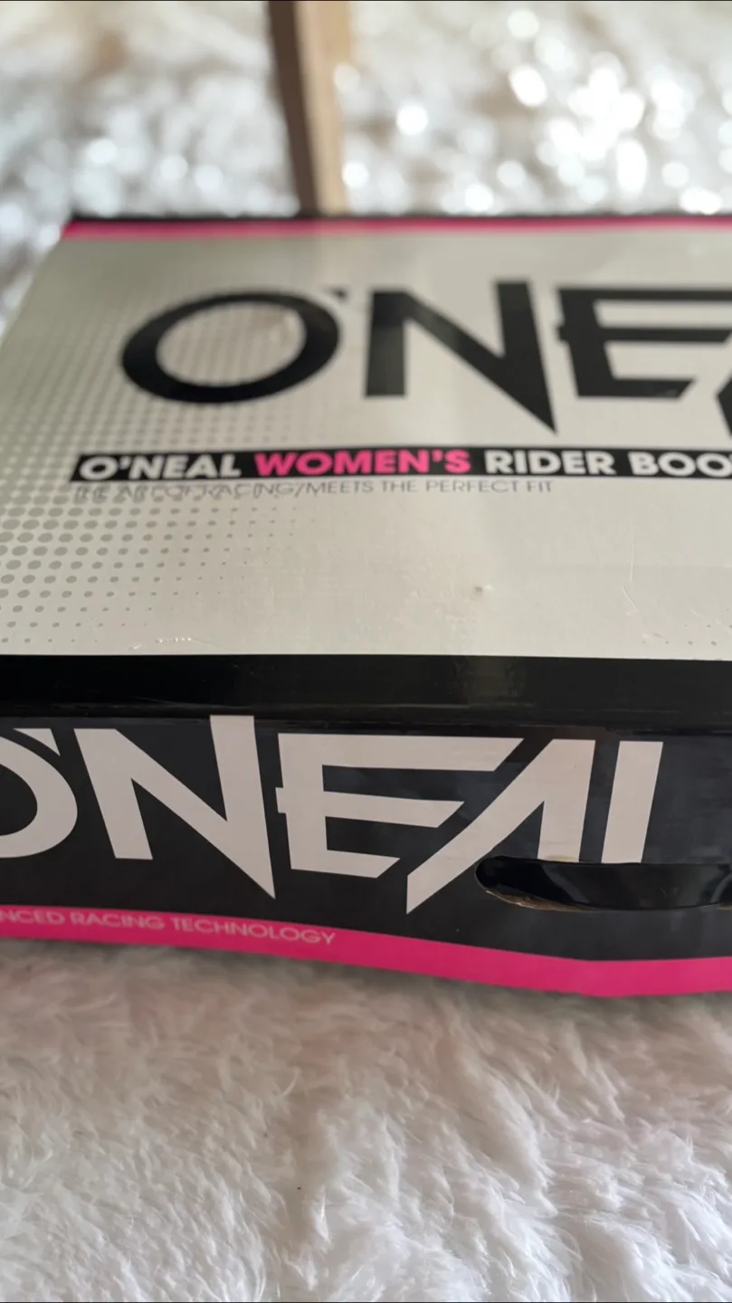 O'Neal Women's Rider Boots - Black/Pink image indicator(4)