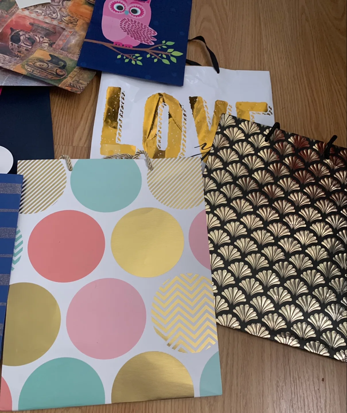 Assorted Gift Bags - Various Designs image indicator(4)