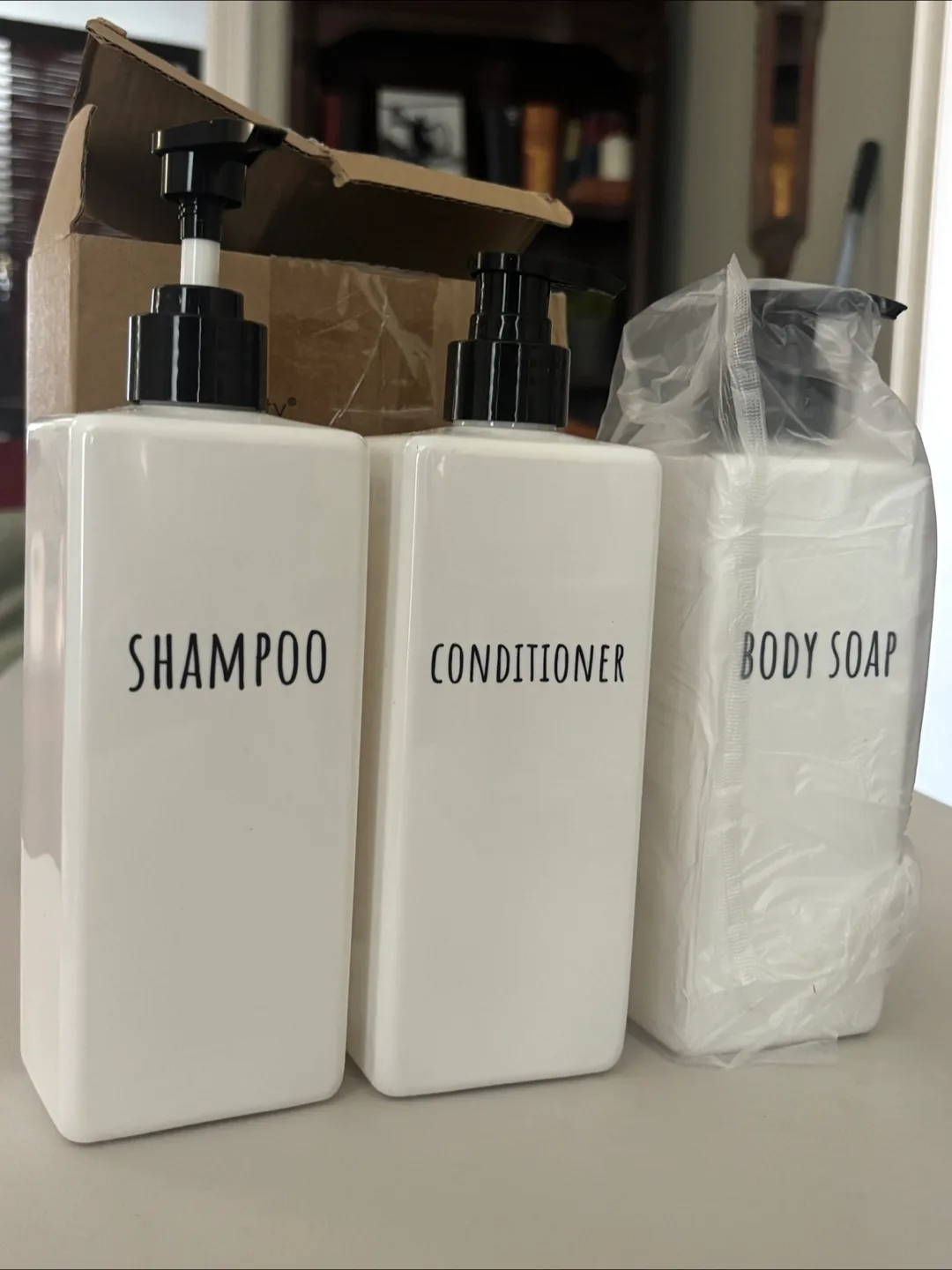 Shampoo, Conditioner, Body Soap Dispenser Set - New thumbnail