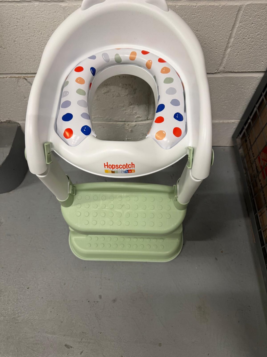 Hopscotch Lane Potty Training Seat with Step Stool - photo 2