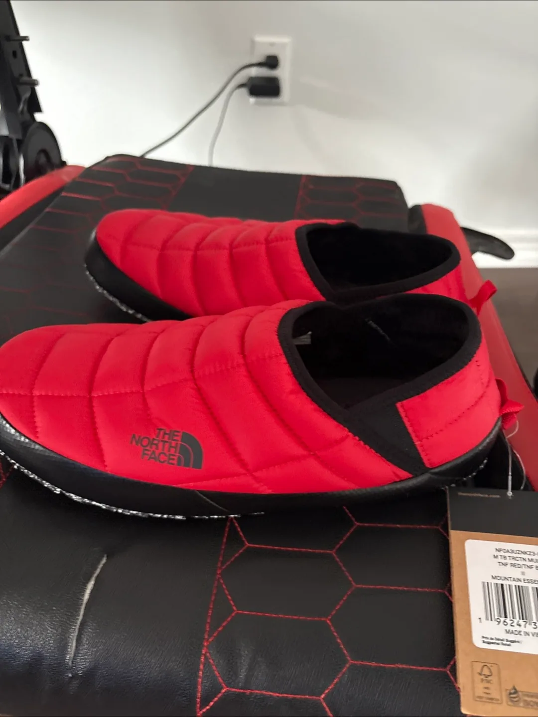 The North Face Thermoball Traction Mules - Red image indicator(3)