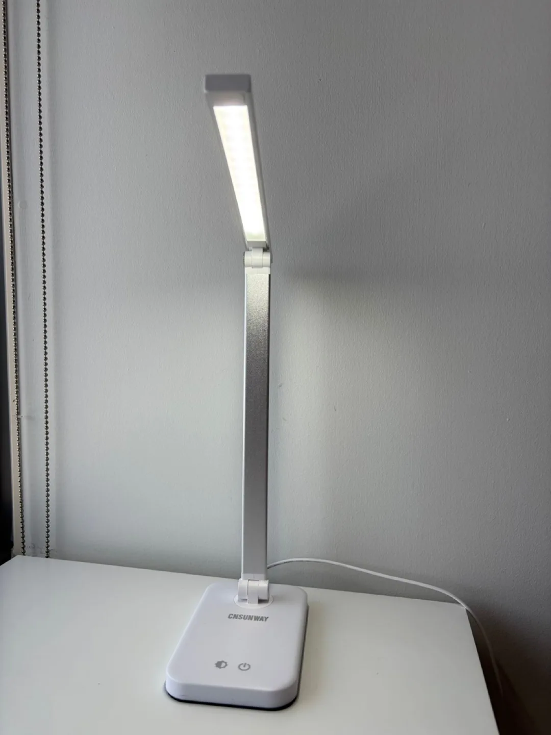 LED Desk Lamp image indicator(2)