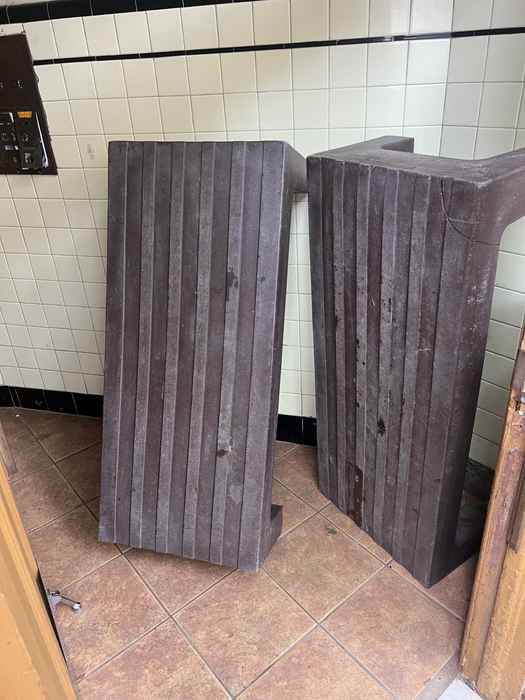 Pair of Benches - photo 2