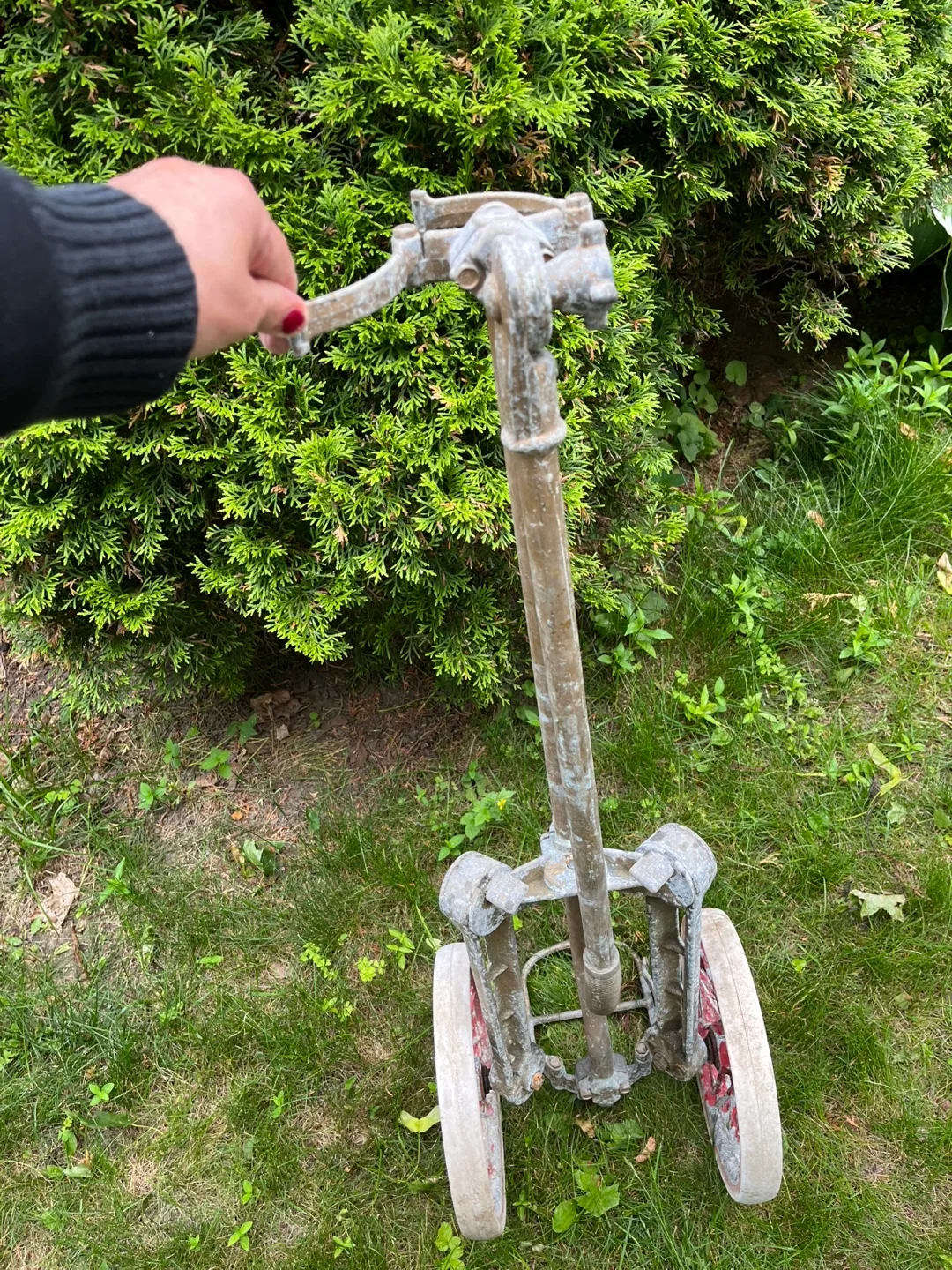 Vintage Golf Cart - As Is image indicator(5)