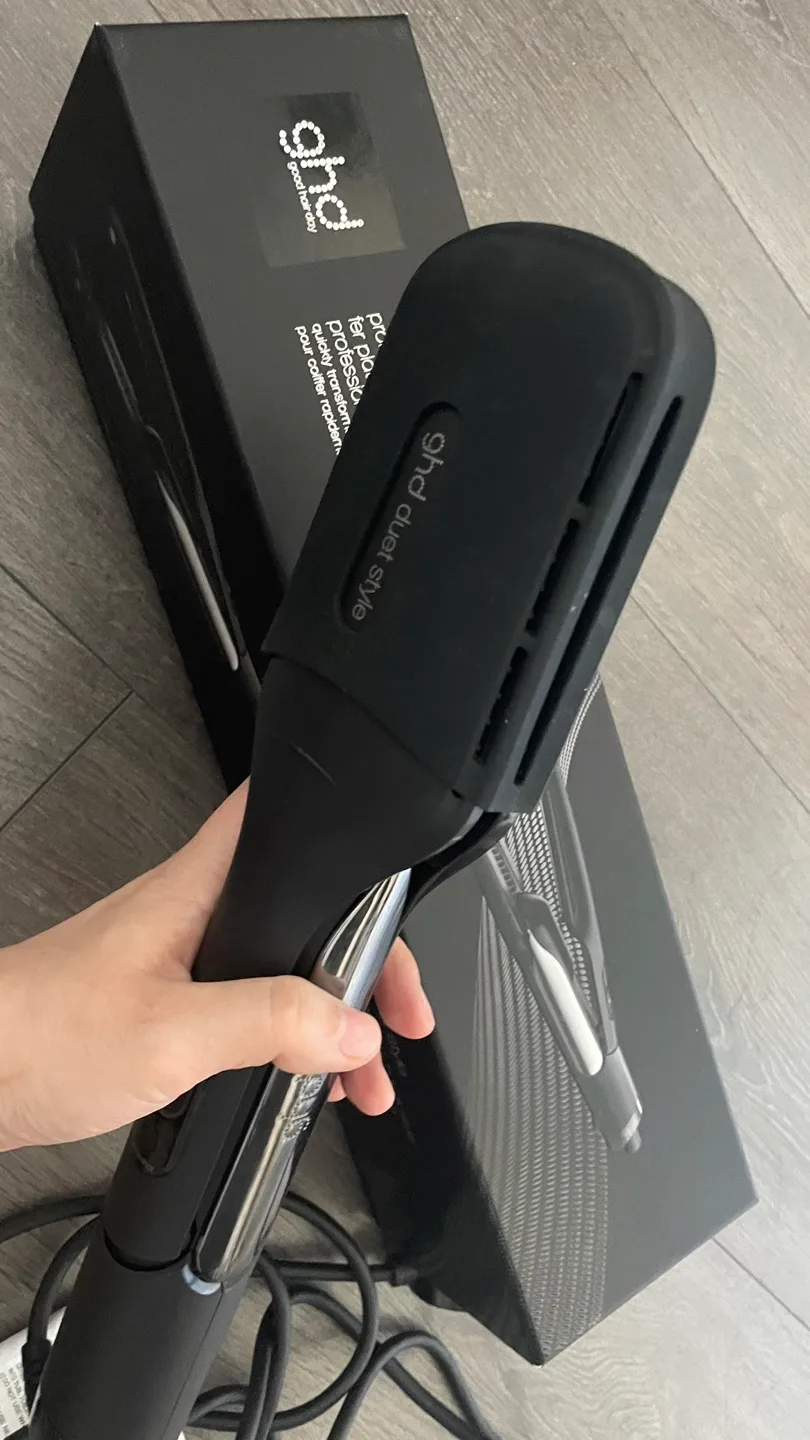 GHD Duet Style hair dryer + straightener like dyson airstrait image indicator(3)