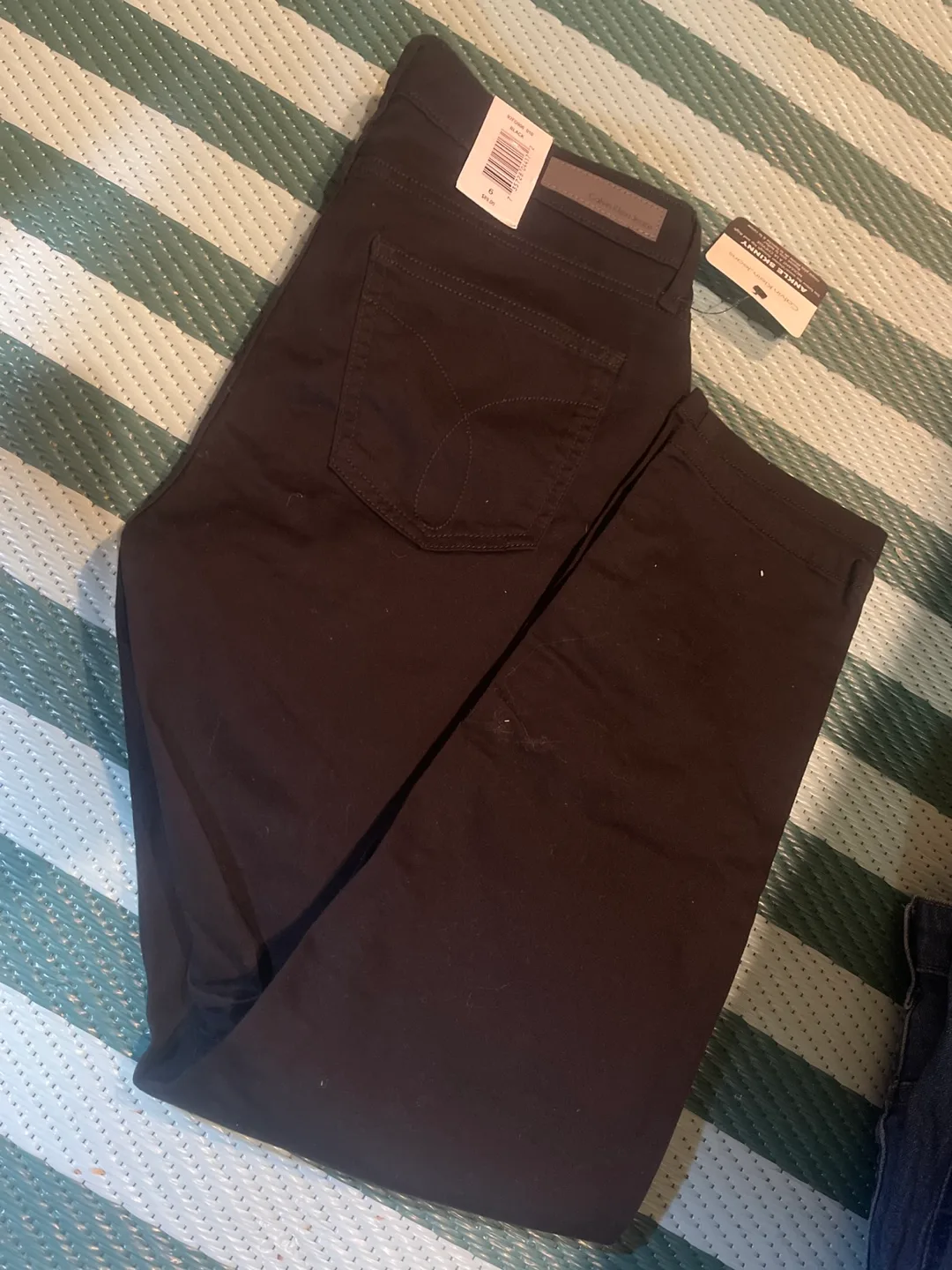Calvin Klein Jeans Ankle Skinny - Size 6 - Black thumbnail