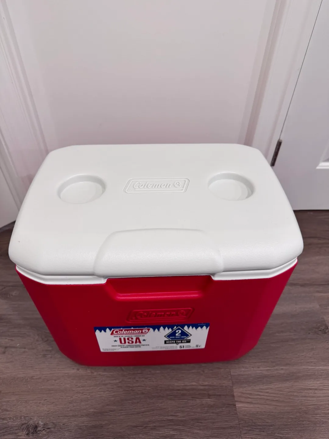 Coleman Red Cooler - 28.4L image indicator(3)