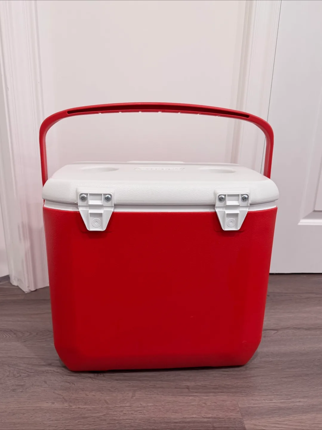 Coleman Red Cooler - 28.4L image indicator(2)