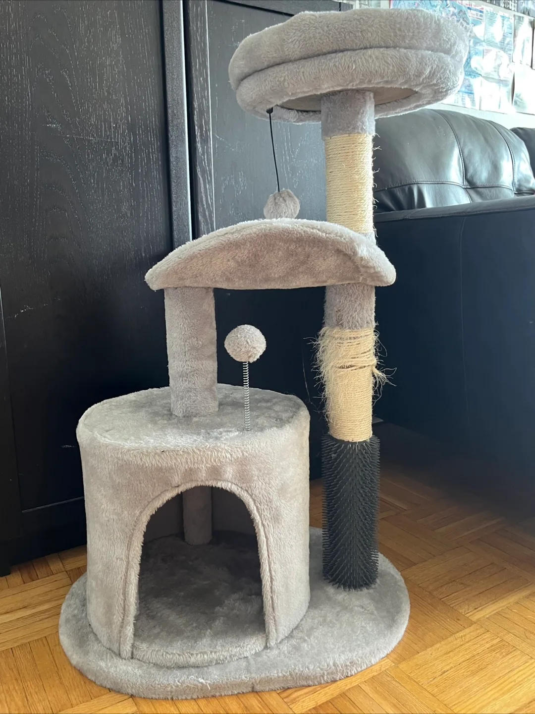 Free Cat Tree with Scratching Post thumbnail