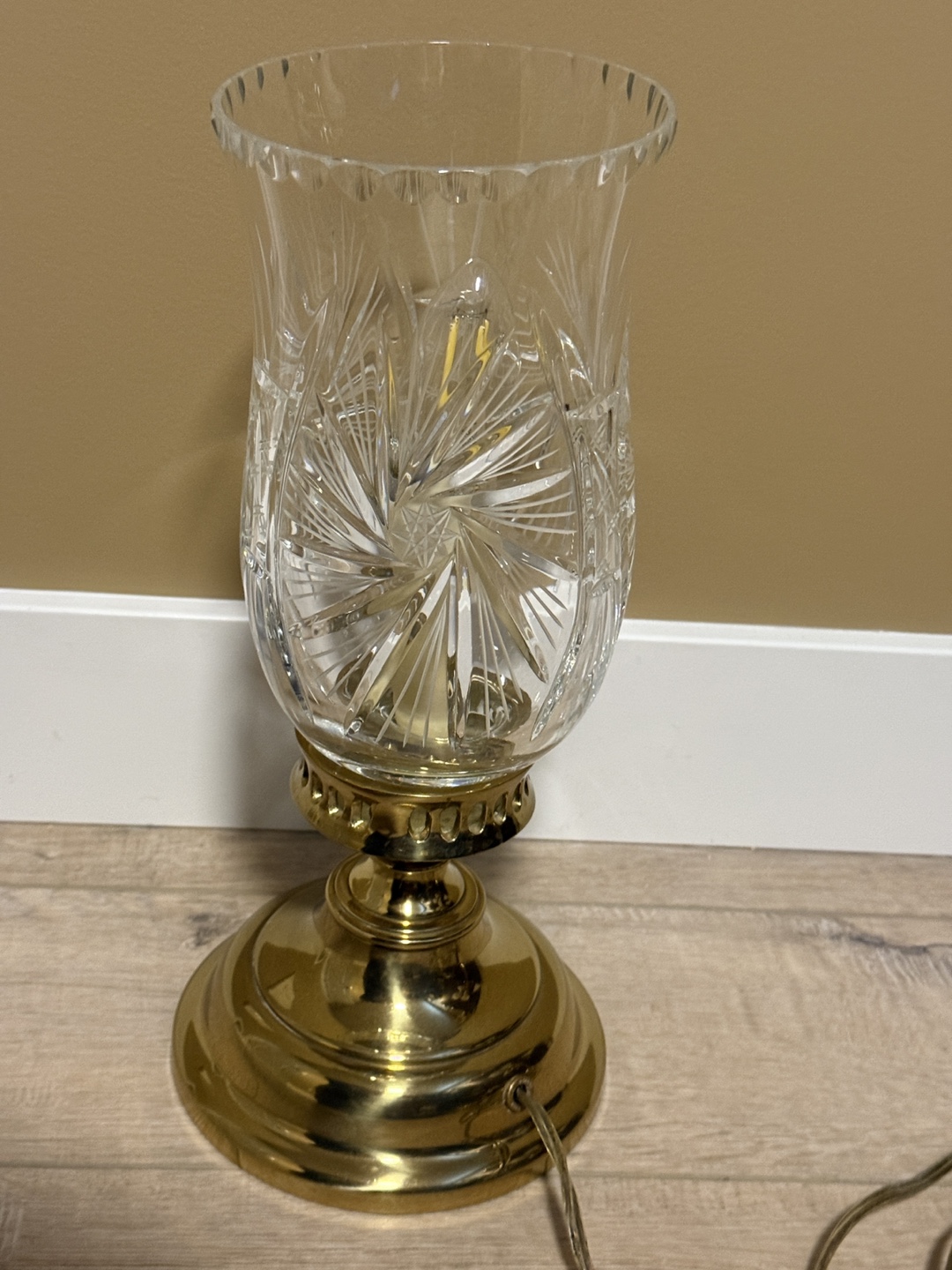 Vintage Crystal and Brass Table Lamp - photo 3