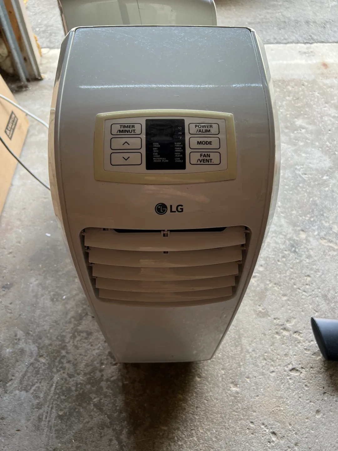 LG Portable Air Conditioner 8000 BTU thumbnail