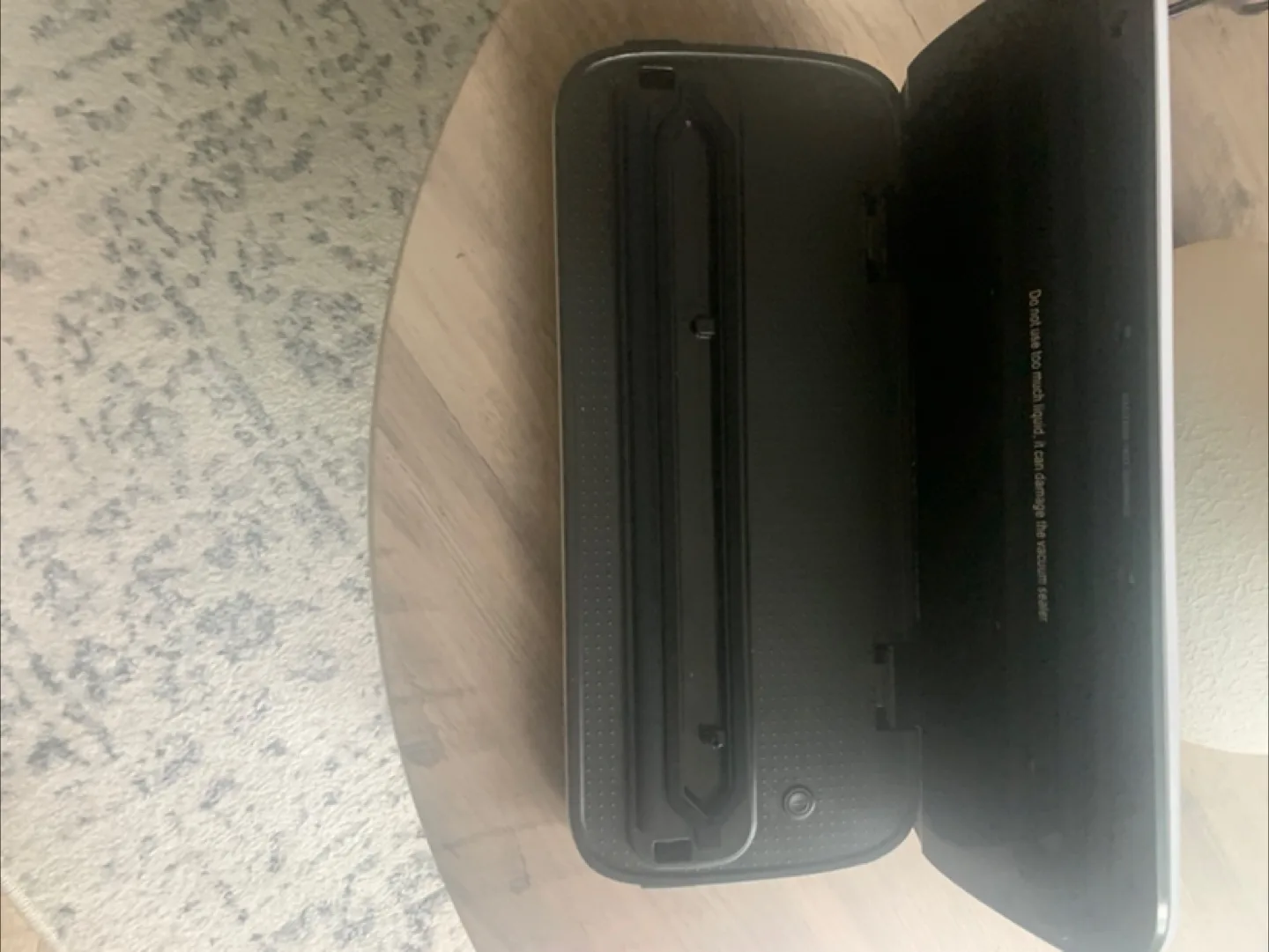 NutriChef Vacuum Sealer + Bags image indicator(2)