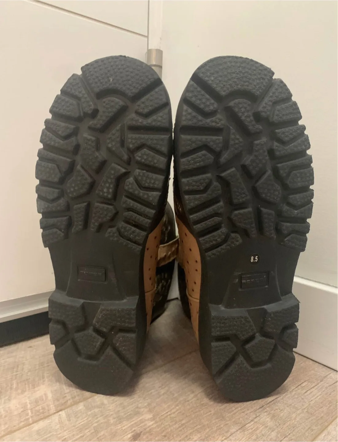 Ostrich Print Cowboy Boots - Size 8.5 image indicator(5)