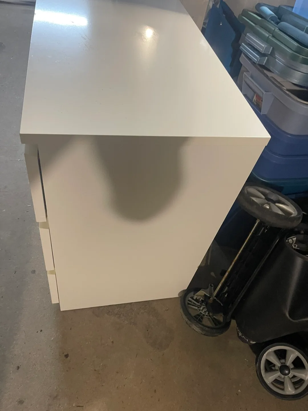 White 3-Drawer Dresser image indicator(3)