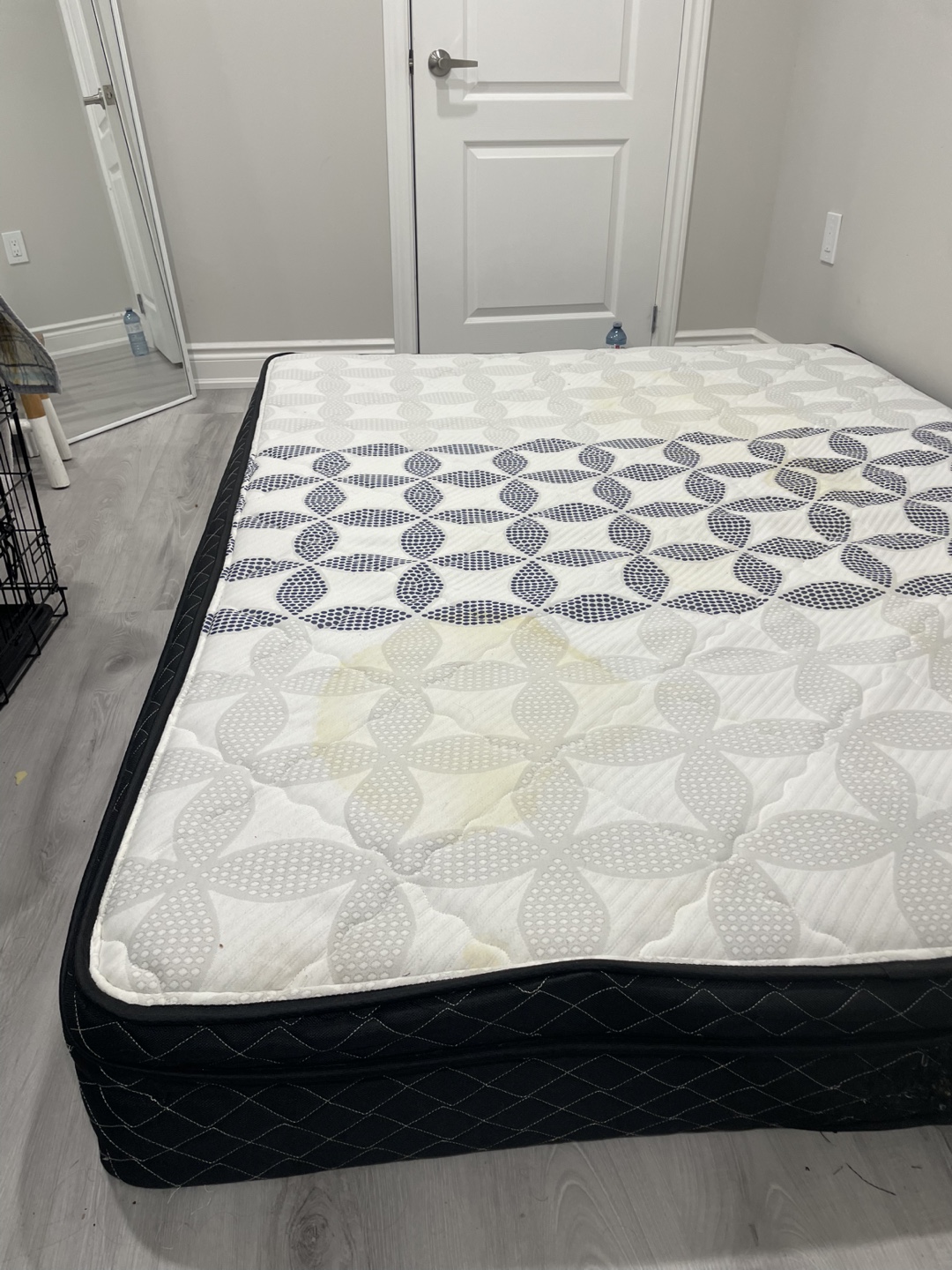 Queen mattress (used) $10 ONLY - pickup TODAY - photo 5